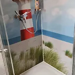 Apartamento Yachthafentraum In 2 Minuten Am Seebrücke Yachthafen Ostseebad Kühlungsborn