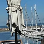 Yachthafentraum Direkt, Am Strand, Seebruecke,hafen, Shopping * Kuehlungsborn