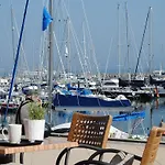 Yachthafentraum Direkt, Am Strand, Seebruecke,hafen, Shopping Ostseebad Kühlungsborn