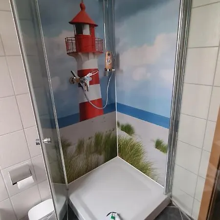 Yachthafentraum In 2 Minuten Am Seebruecke Yachthafen アパート *