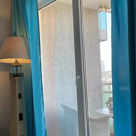 Yachthafentraum In 2 Minuten Am Seebruecke Yachthafen アパート Ostseebad Kühlungsborn