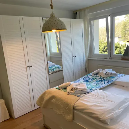 Yachthafentraum In 2 Minuten Am Seebrücke Yachthafen Apartment Ostseebad Kühlungsborn