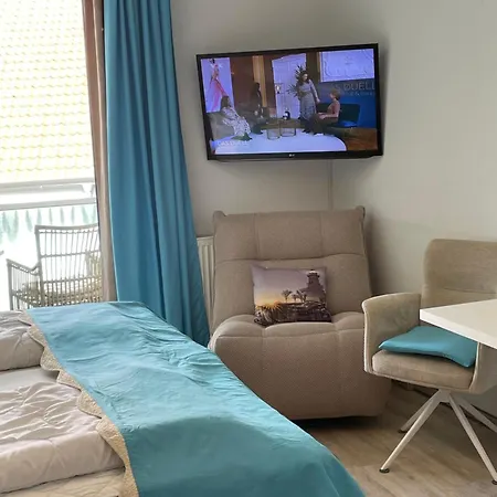 Yachthafentraum Direkt, Am Strand, Seebruecke,hafen, Shopping Apartment