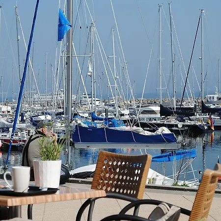 Yachthafentraum Direkt, Am Strand, Seebruecke,hafen, Shopping Kuehlungsborn