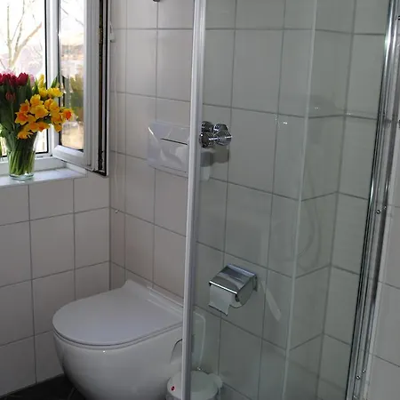 Apartamento Yachthafentraum In 2 Minuten Am Seebruecke Yachthafen Ostseebad Kühlungsborn